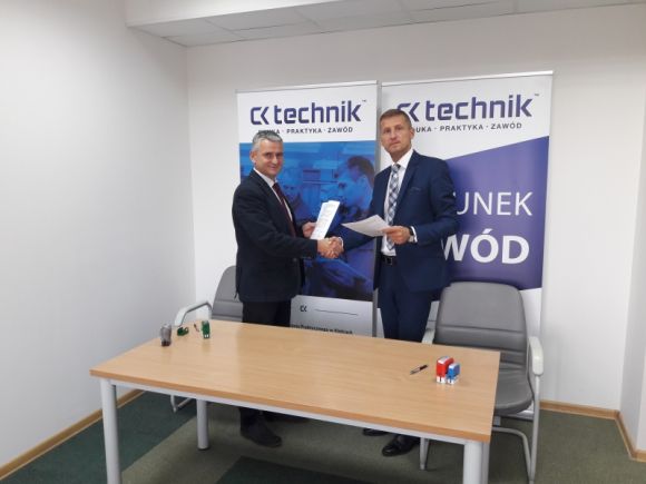 Kolejny krok ku utworzeniu CK Technik - umowa na zaprojektowanie budynku podpisana